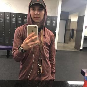 Meet your Posher, Rene